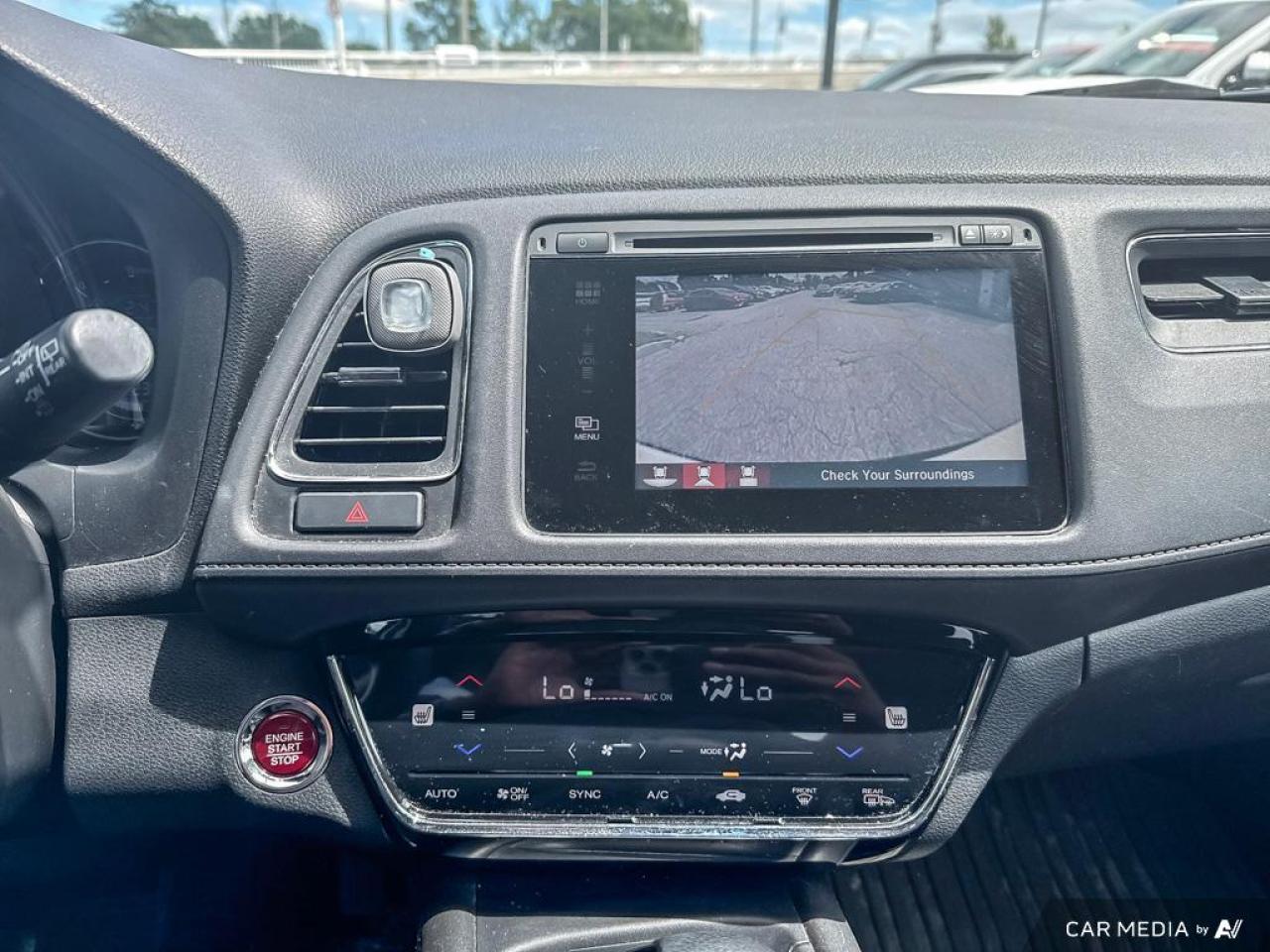 2018 Honda HR-V EX / NO ACCIDENTS / SUNROOF / HTD SEATS / AWD - Photo #16
