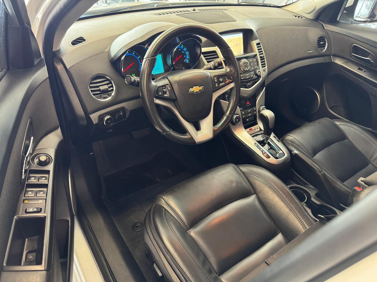 2016 Chevrolet Cruze LTZ+New Tires+Roof+BSM+GPS+CLEAN CARFAX Photo19