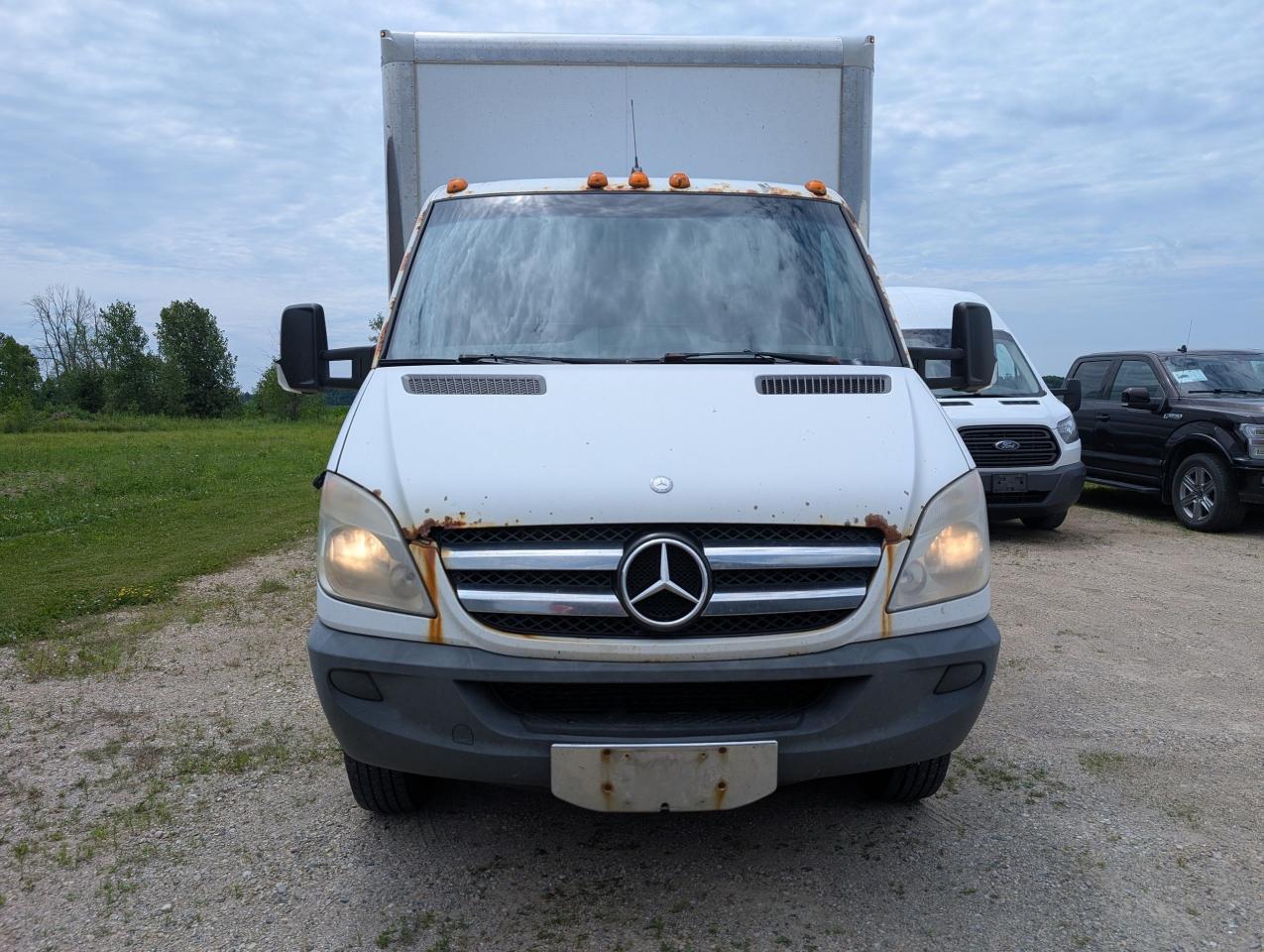 2011 Mercedes-Benz Sprinter Chassis-Cabs BASE 2WD Reg Cab 170 WB Photo