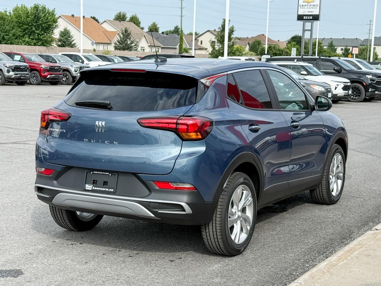 2026 Buick Encore GX Preferred 1.3L 3CYL WITH REMOTE START/ENTRY, HEATED SEATS, HEATED STEERING WHEEL, HD REAR VISION CAMERA, APPLE CARPLAY AND ANDROID AUTO Photo4