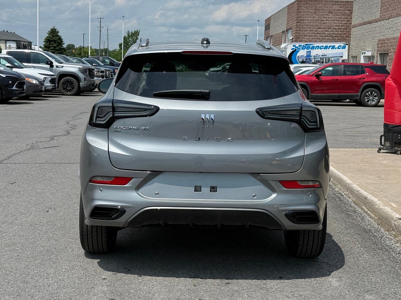 2026 Buick Encore GX Avenir 1.3L 3CYL WITH REMOTE START/ENTRY, HEATED SEATS, HEATED STEERING WHEEL, HD SURROUND VISION, APPLE CARPLAY AND ANDROID AUTO, BOSE SOUND SYSTEM Photo3