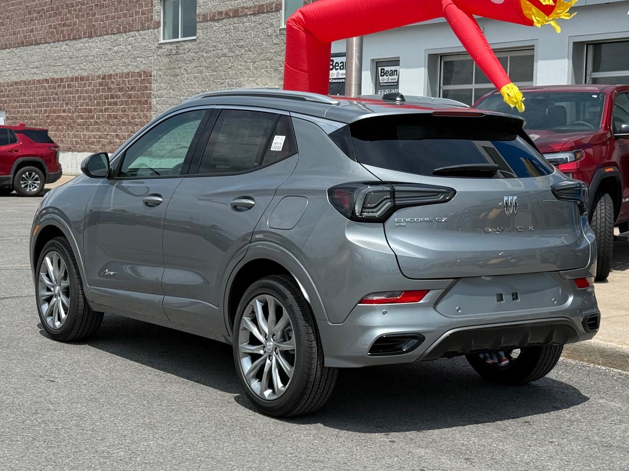 2026 Buick Encore GX Avenir 1.3L 3CYL WITH REMOTE START/ENTRY, HEATED SEATS, HEATED STEERING WHEEL, HD SURROUND VISION, APPLE CARPLAY AND ANDROID AUTO, BOSE SOUND SYSTEM Photo2