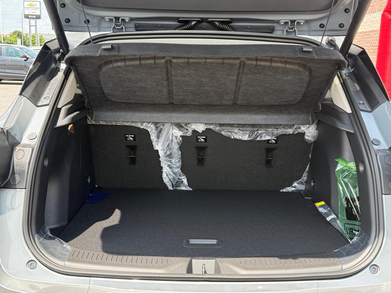 2026 Buick Encore GX Avenir 1.3L 3CYL WITH REMOTE START/ENTRY, HEATED SEATS, HEATED STEERING WHEEL, HD SURROUND VISION, APPLE CARPLAY AND ANDROID AUTO, BOSE SOUND SYSTEM Photo4