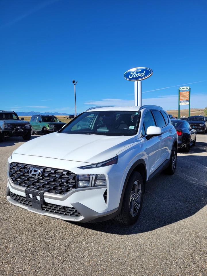 Used 2021 Hyundai Santa Fe ESSENTIAL for sale in Pincher Creek, AB