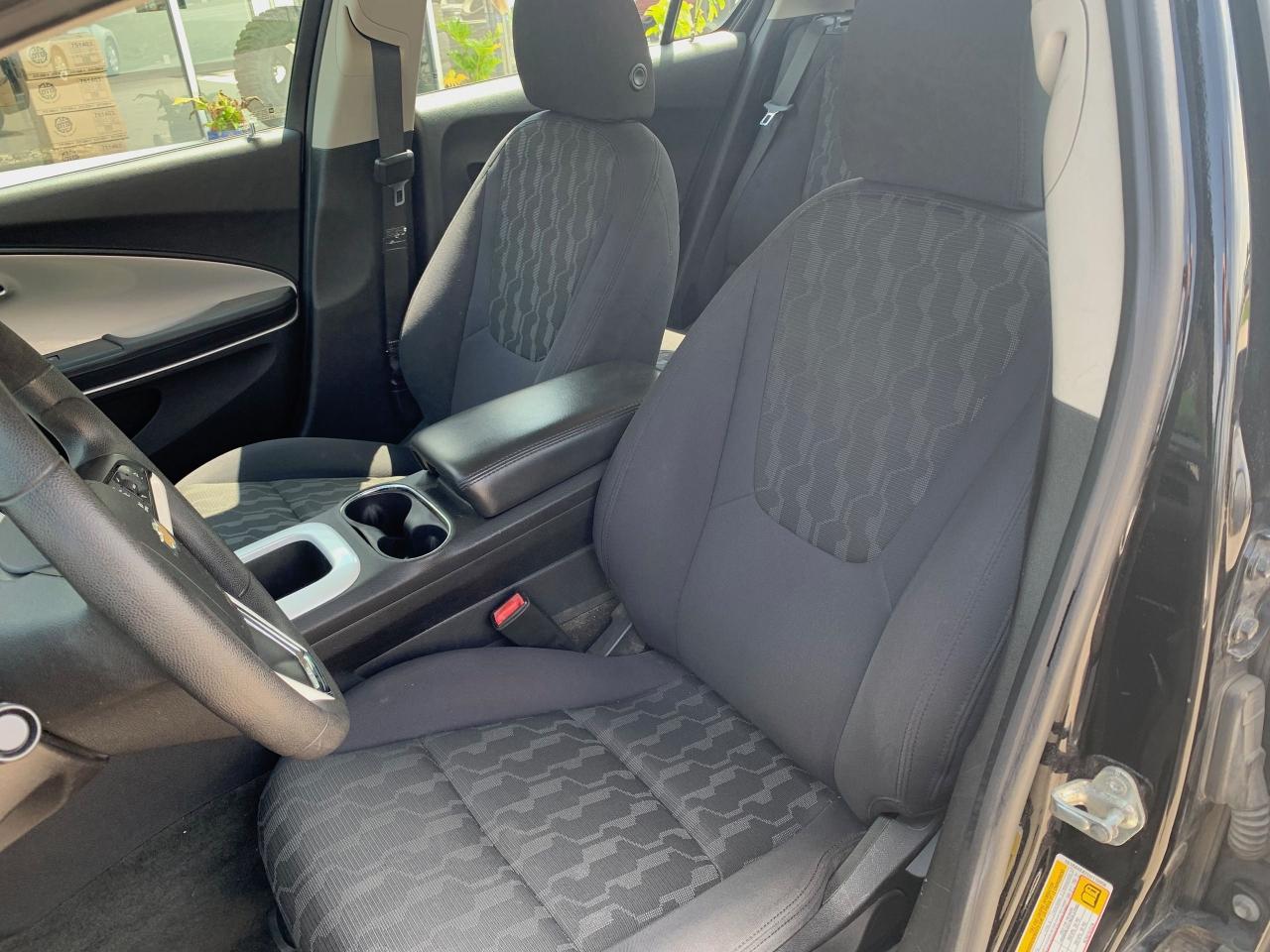 2012 Chevrolet Volt  Photo4