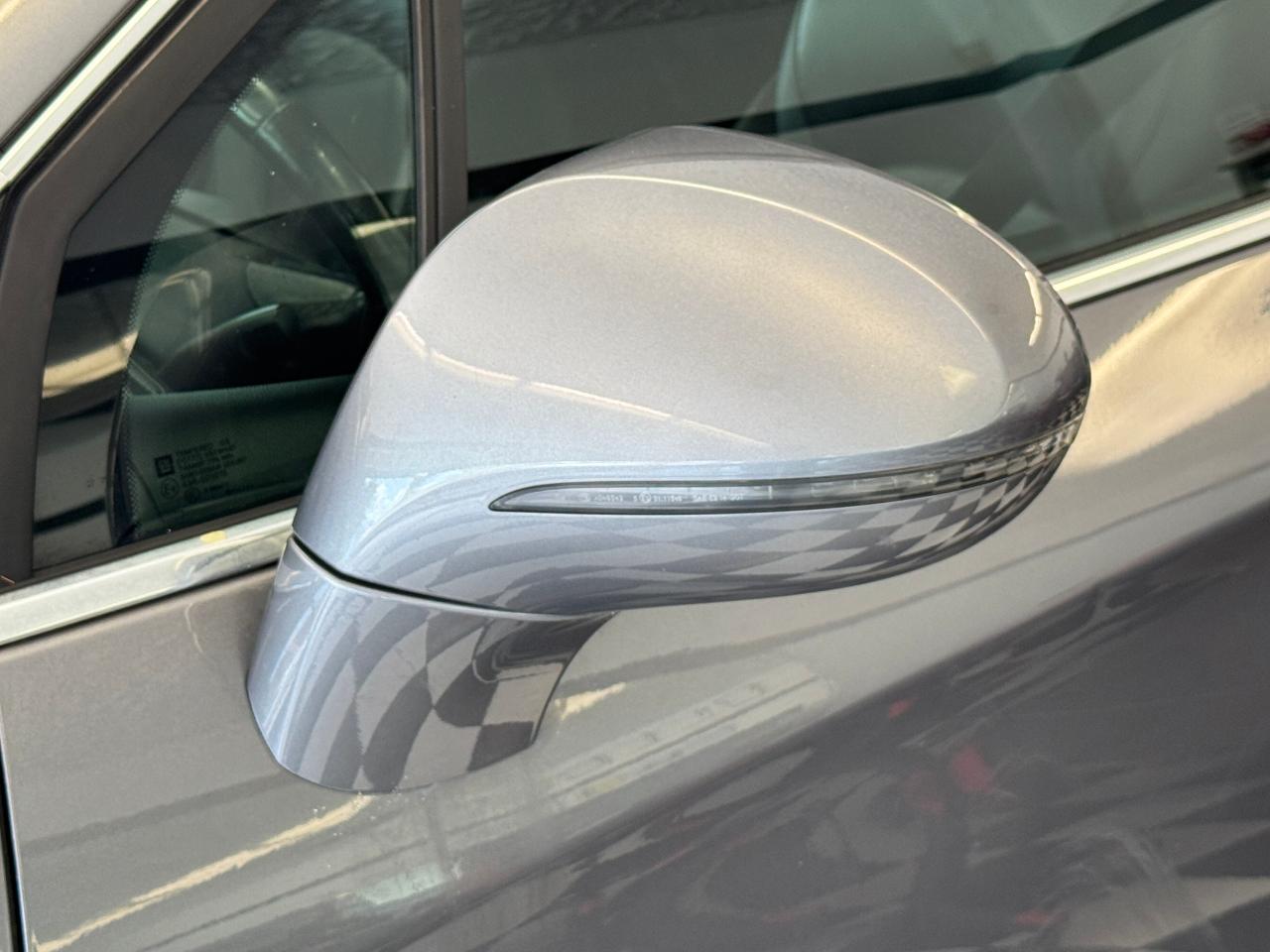 2019 Buick Envision AWD Essence+Roof+Leather+ApplePlay+CLEAN CARFAX Photo57