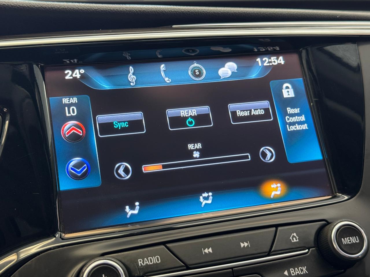 2019 Buick Envision AWD Essence+Roof+Leather+ApplePlay+CLEAN CARFAX - Photo #35