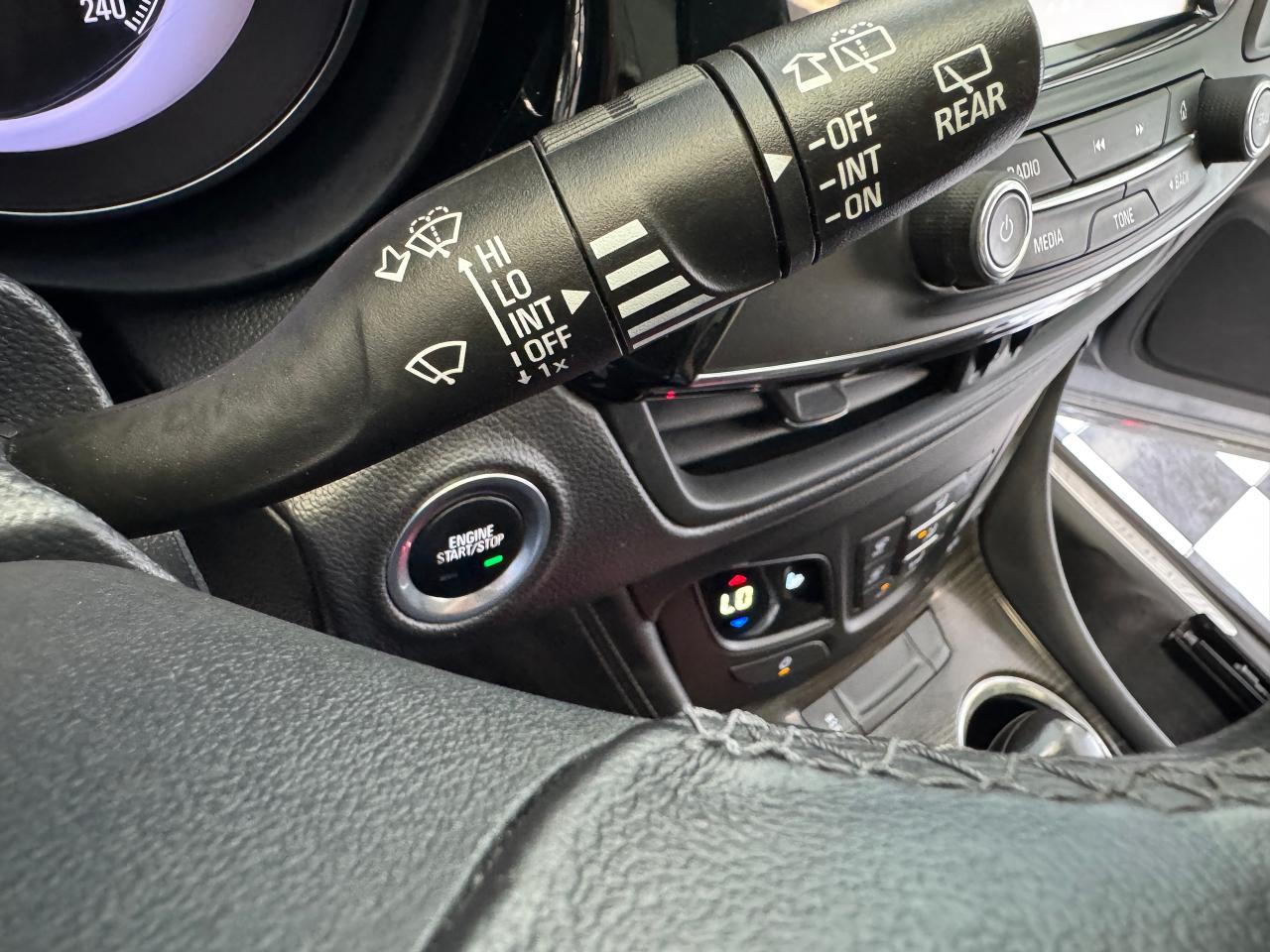 2019 Buick Envision AWD Essence+Roof+Leather+ApplePlay+CLEAN CARFAX Photo112