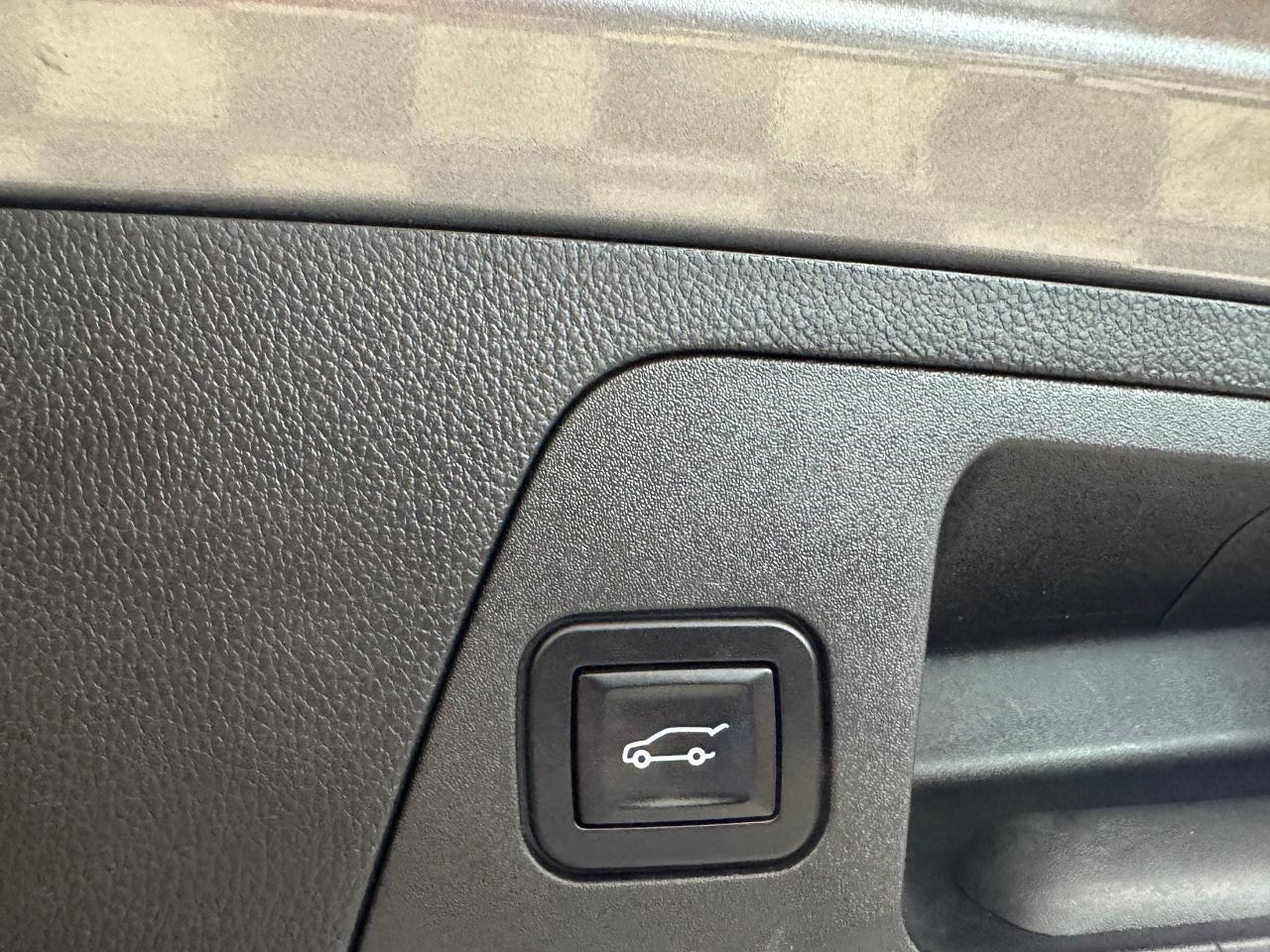 2019 Buick Envision AWD Essence+Roof+Leather+ApplePlay+CLEAN CARFAX - Photo #6