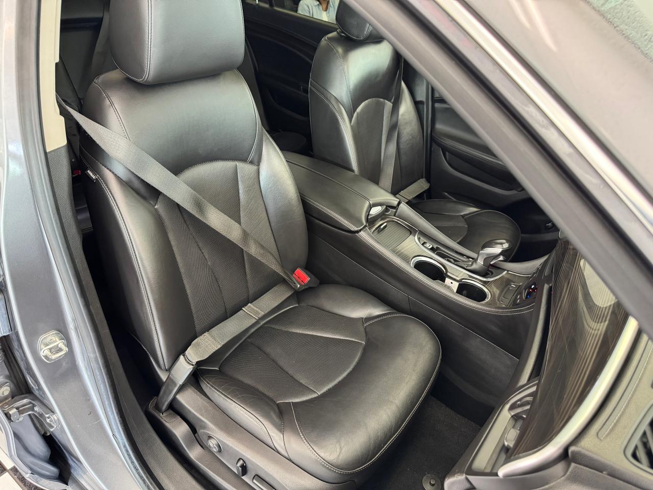 2019 Buick Envision AWD Essence+Roof+Leather+ApplePlay+CLEAN CARFAX - Photo #27