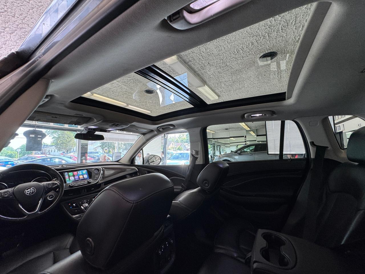 2019 Buick Envision AWD Essence+Roof+Leather+ApplePlay+CLEAN CARFAX - Photo #4