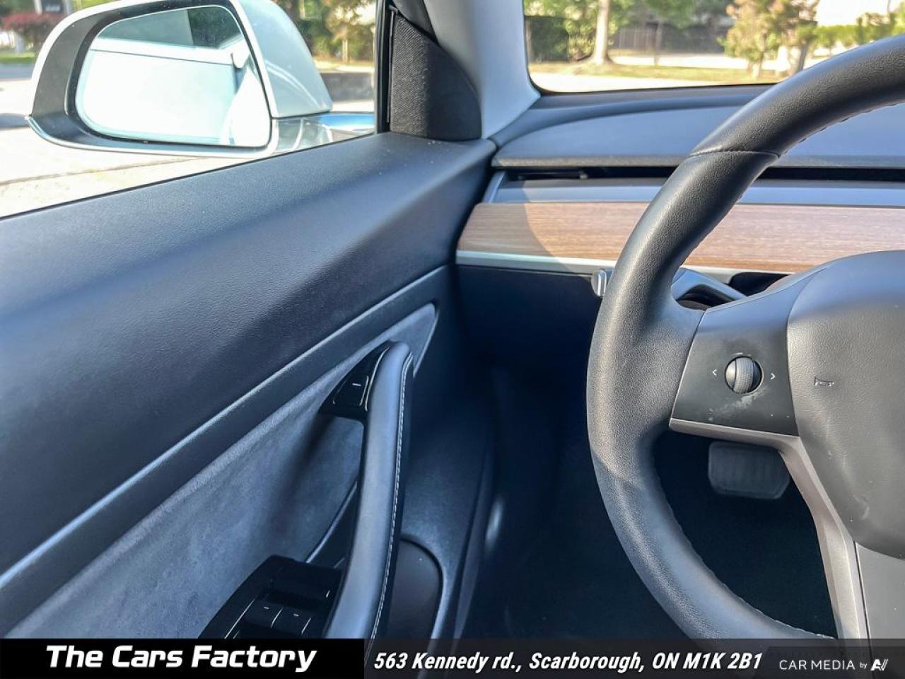 2020 Tesla Model 3 STANDARD RANGE PLUS 1-Owner No Accident! - Photo #17
