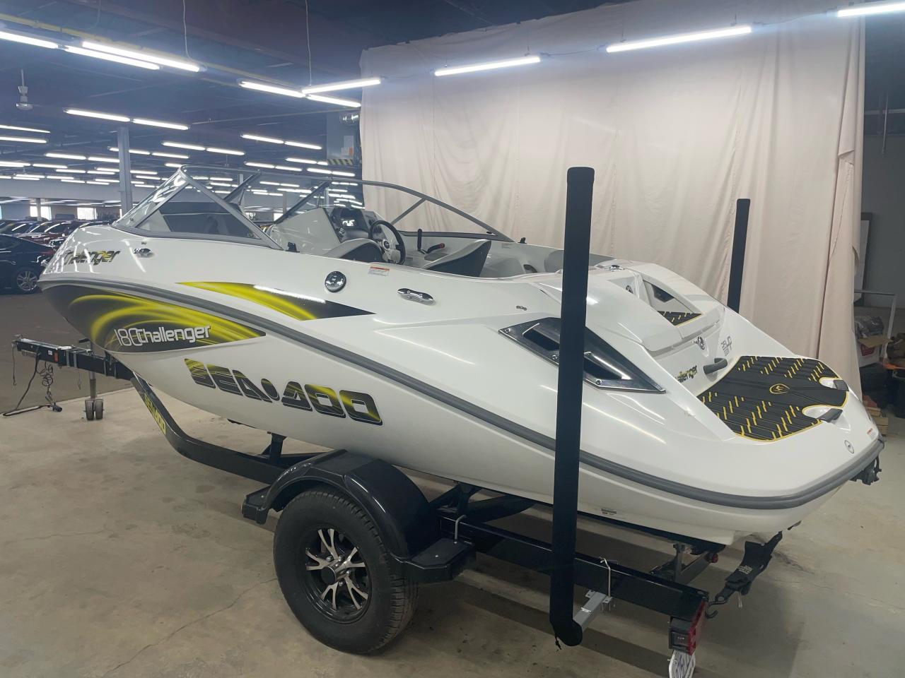 2008 Sea-Doo Challenger 180 Photo2