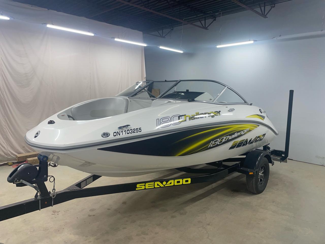 2008 Sea-Doo Challenger 180 Photo3