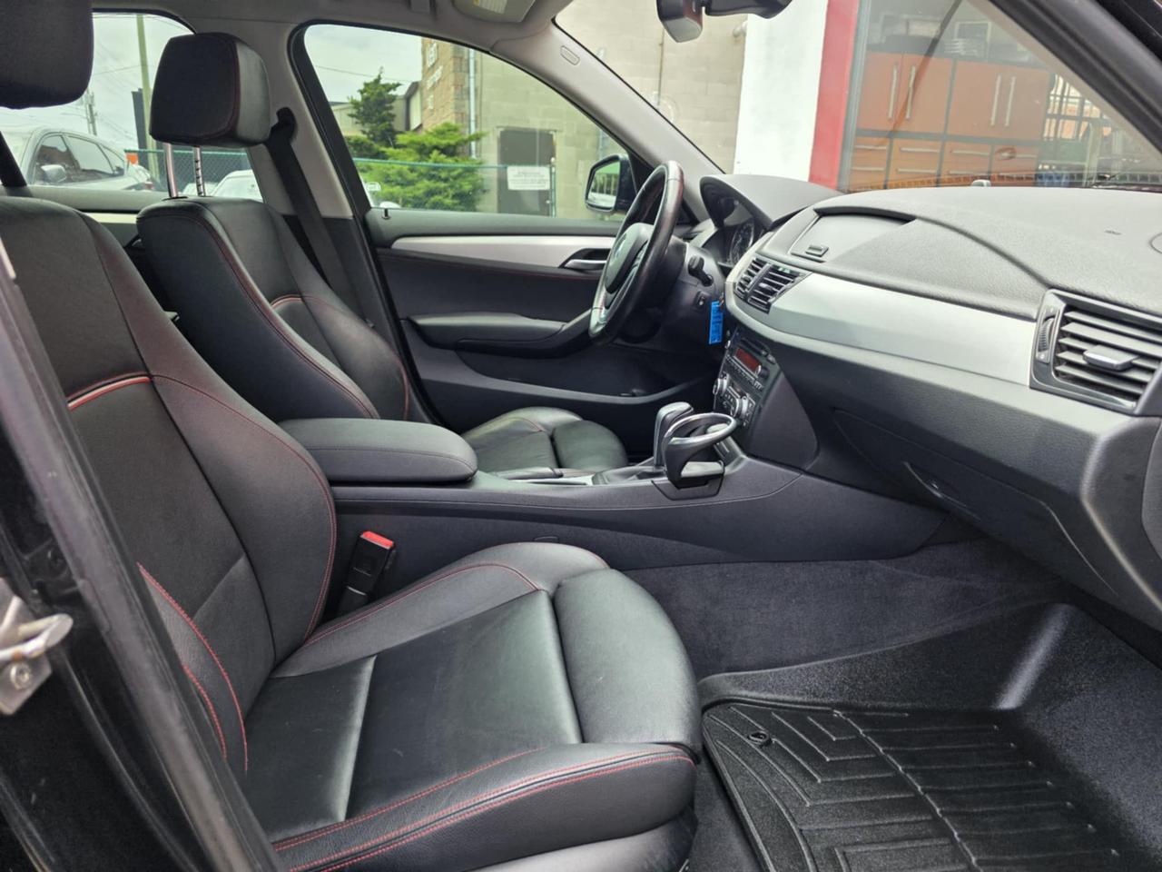 2013 BMW X1 xDrive35i M Package AWD Photo