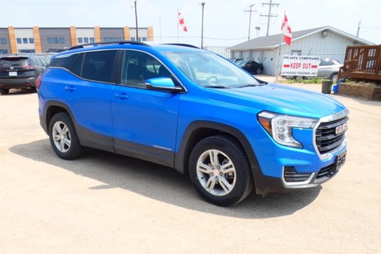2024 GMC Terrain SLE AWD 4dr w/Htd cloth, BUC - Photo #4