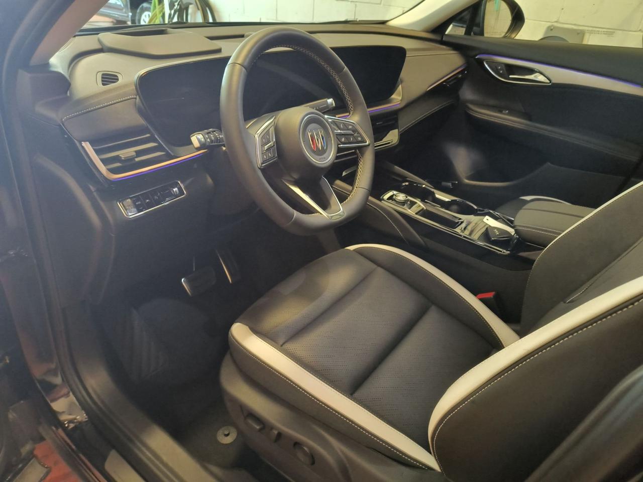 2024 Buick Envision SPORT TOURING Photo1