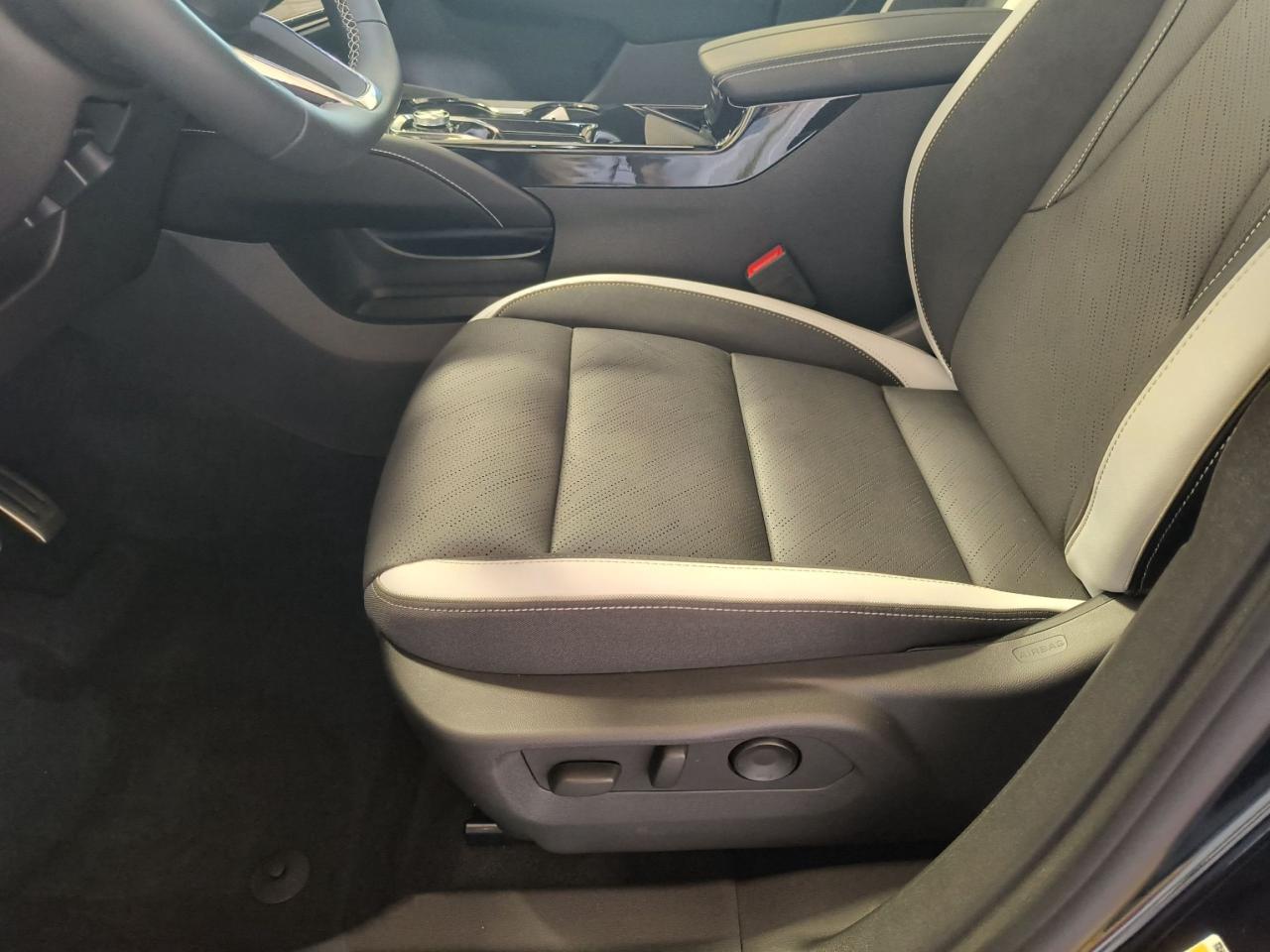 2024 Buick Envision SPORT TOURING Photo0