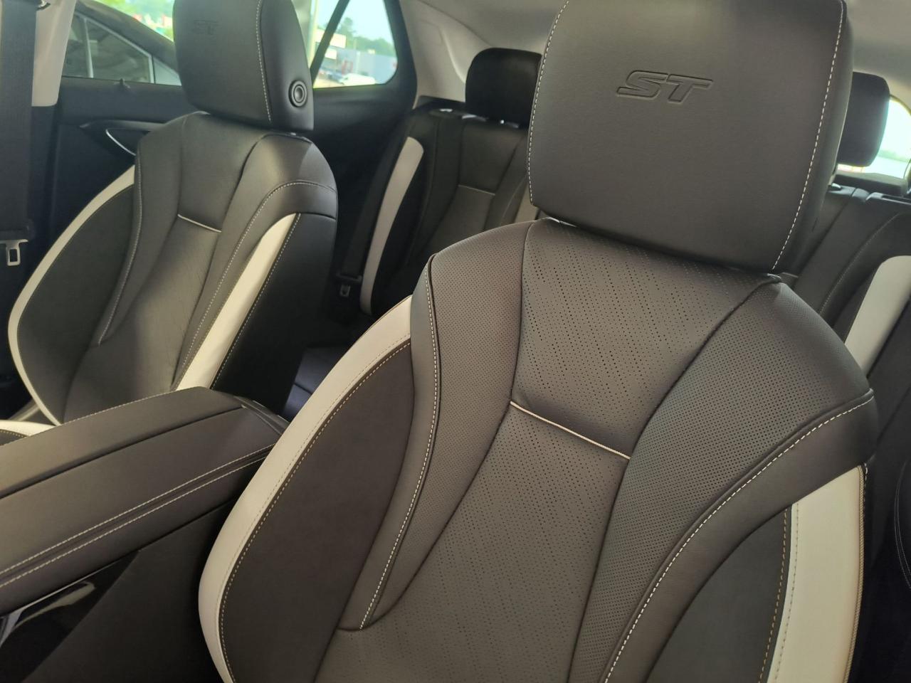 2024 Buick Envision SPORT TOURING Photo0