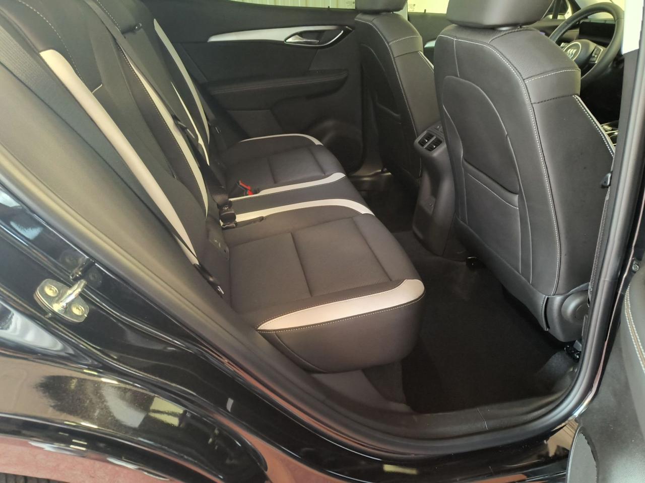 2024 Buick Envision SPORT TOURING Photo0