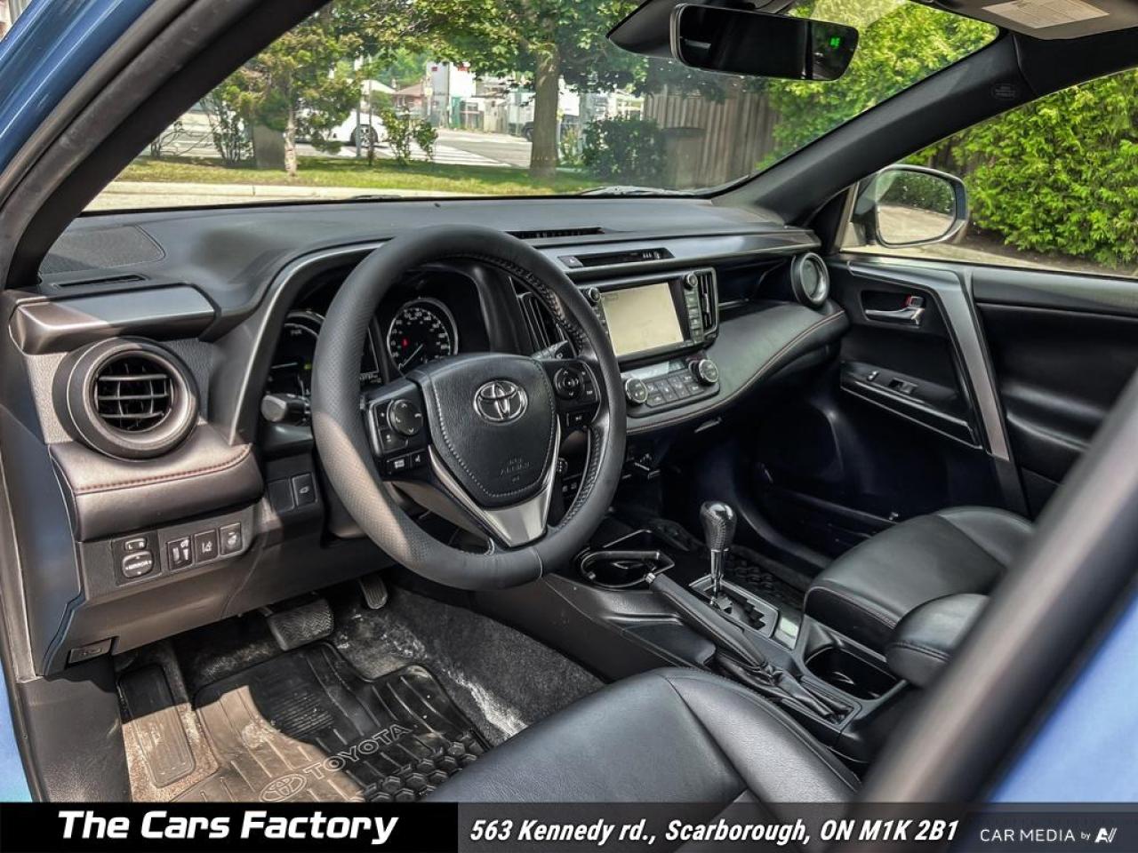 2017 Toyota RAV4 SE Hybrid Leather / Nav / Camera No Accident! - Photo #11