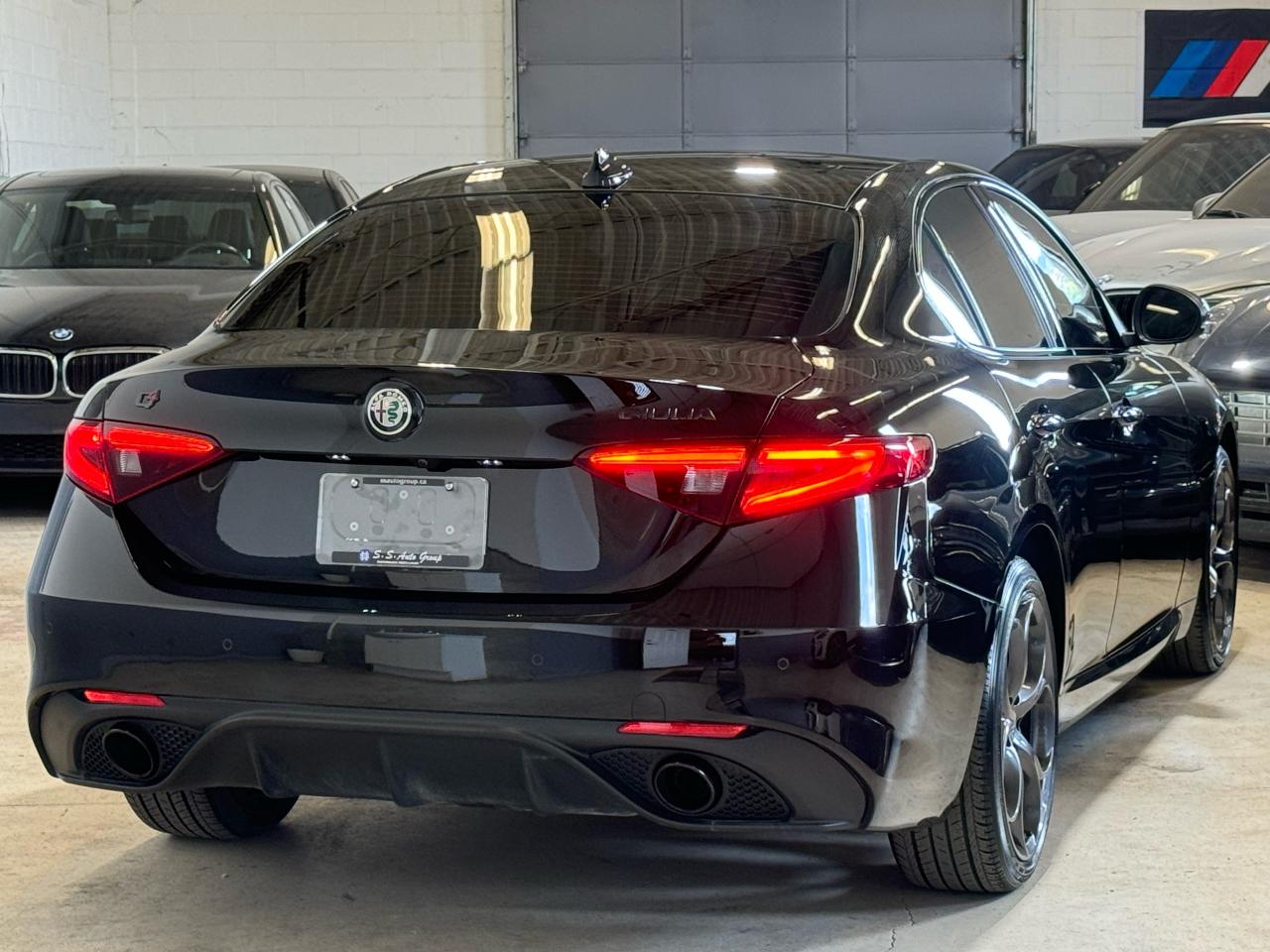2021 Alfa Romeo Giulia TI SPORT|NAV|BSM|LKA|FCW|HK SOUND|PANO ROOF| - Photo #4