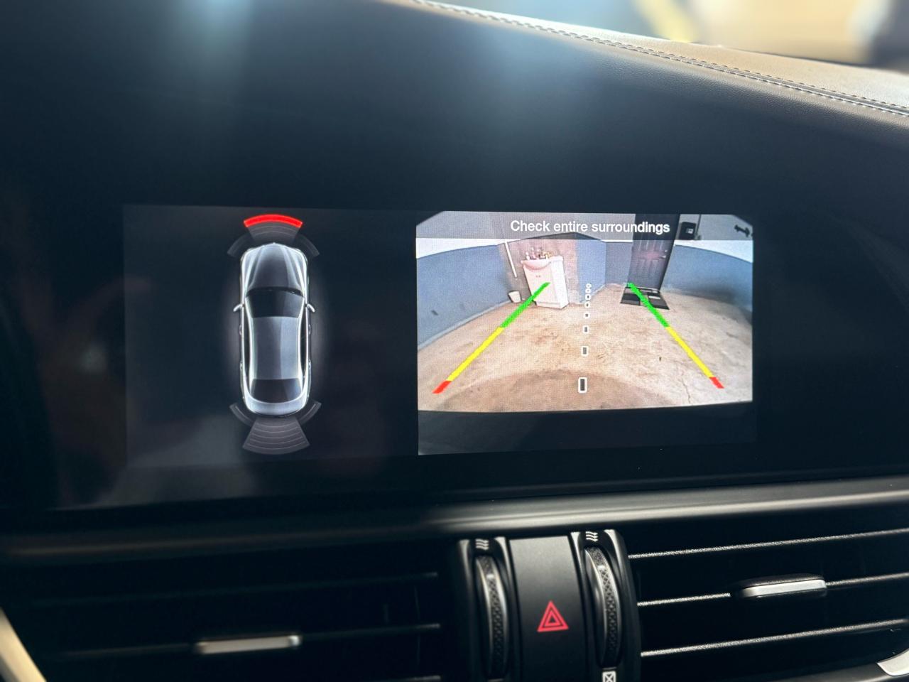 2021 Alfa Romeo Giulia TI SPORT|NAV|BSM|LKA|FCW|HK SOUND|PANO ROOF| - Photo #17