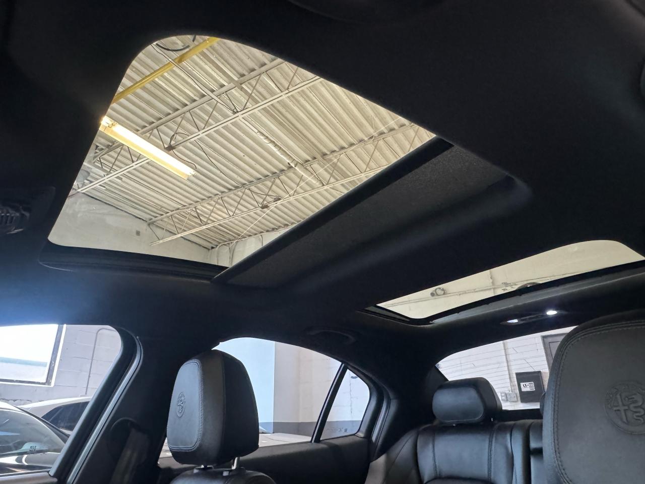 2021 Alfa Romeo Giulia TI SPORT|NAV|BSM|LKA|FCW|HK SOUND|PANO ROOF| - Photo #26