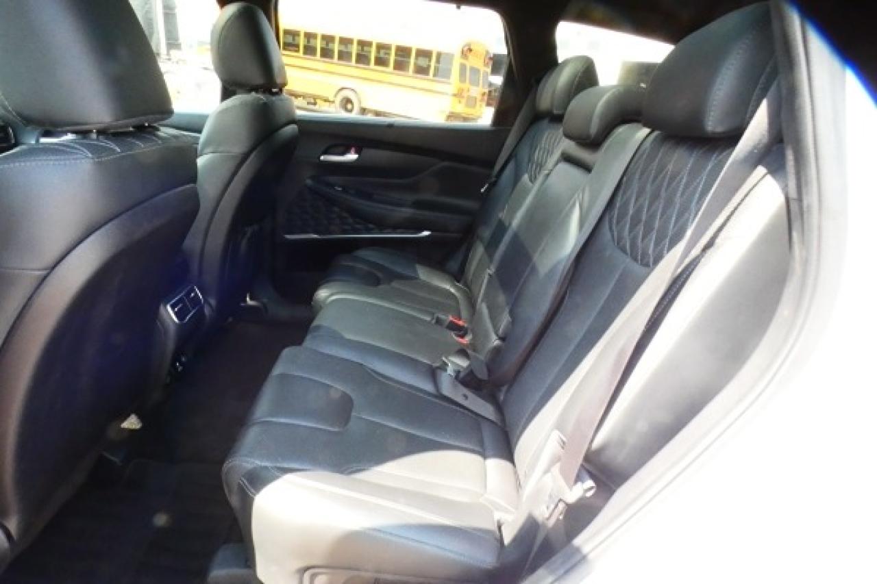 2022 Hyundai Santa Fe Ult. Cal. AWD 2.5T w/H&C L, pano S/R, NAV, BUC,HUD - Photo #10