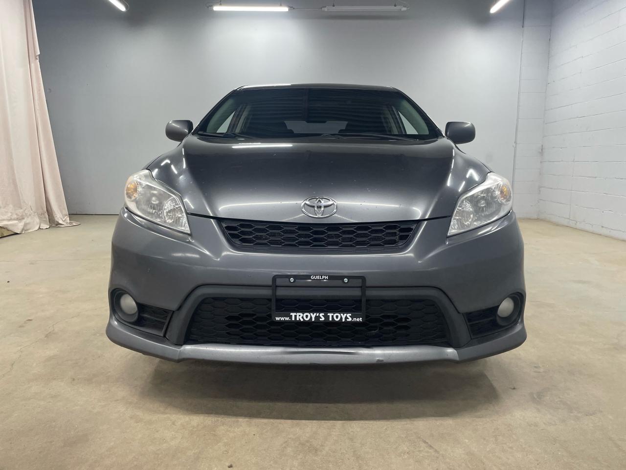 2014 Toyota Matrix S Photo2
