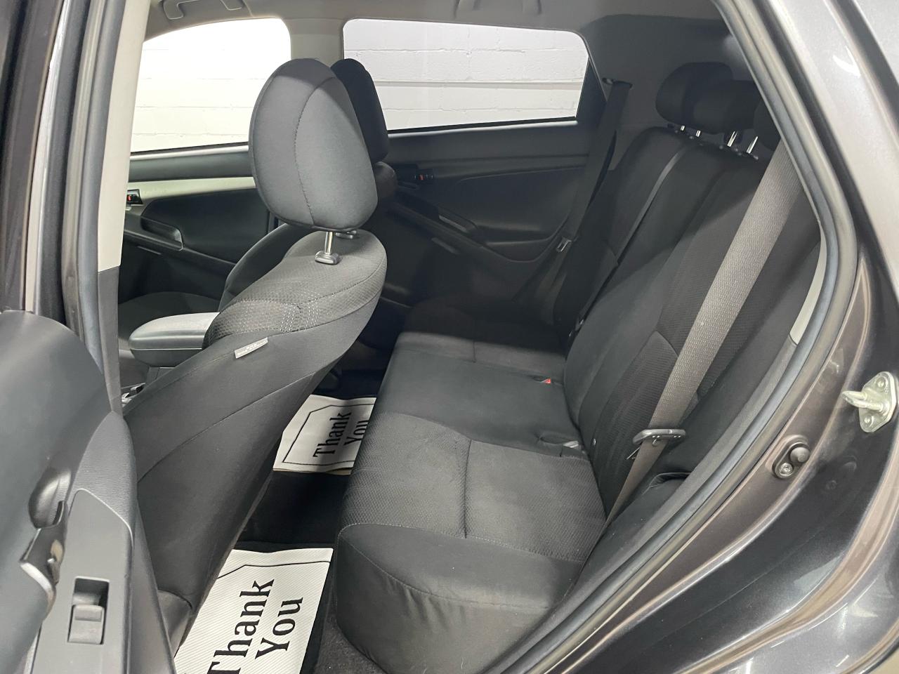 2014 Toyota Matrix S Photo12