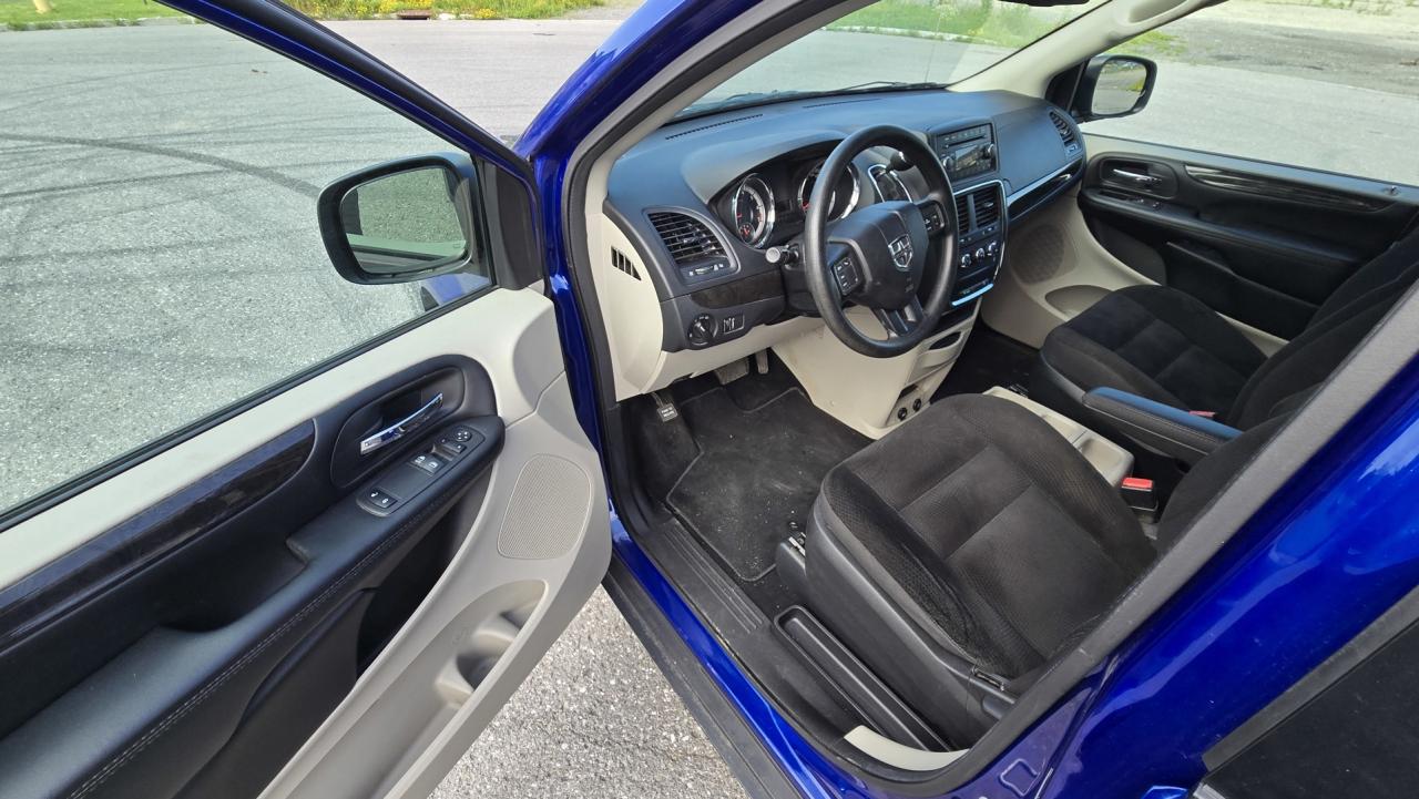 2019 Dodge Grand Caravan SE Plus - Photo #11