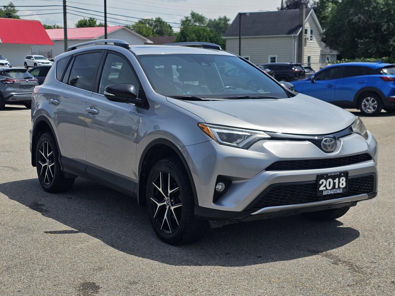 2018 Toyota RAV4 se - Photo #3
