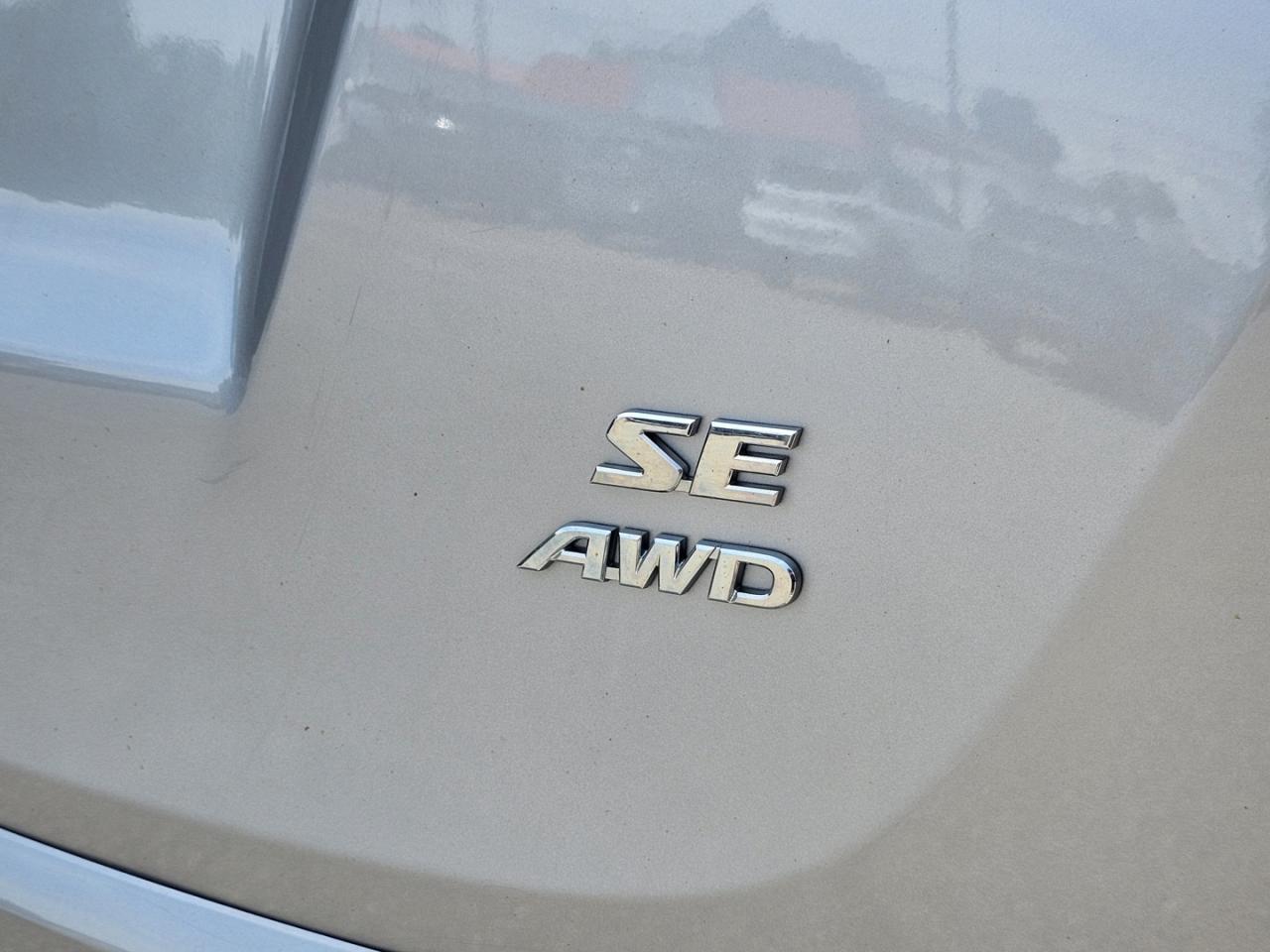 2018 Toyota RAV4 se - Photo #10