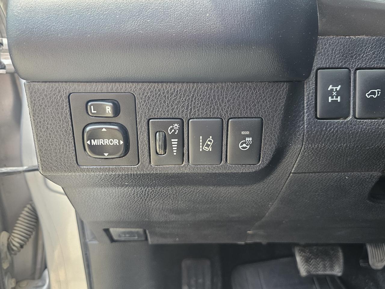 2018 Toyota RAV4 se - Photo #12