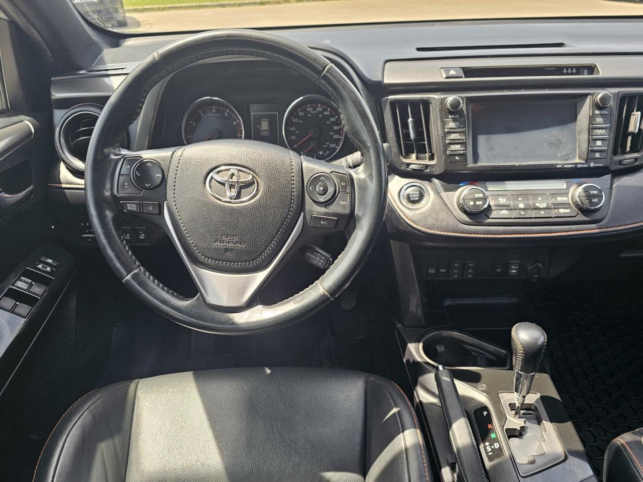 2018 Toyota RAV4 se - Photo #14