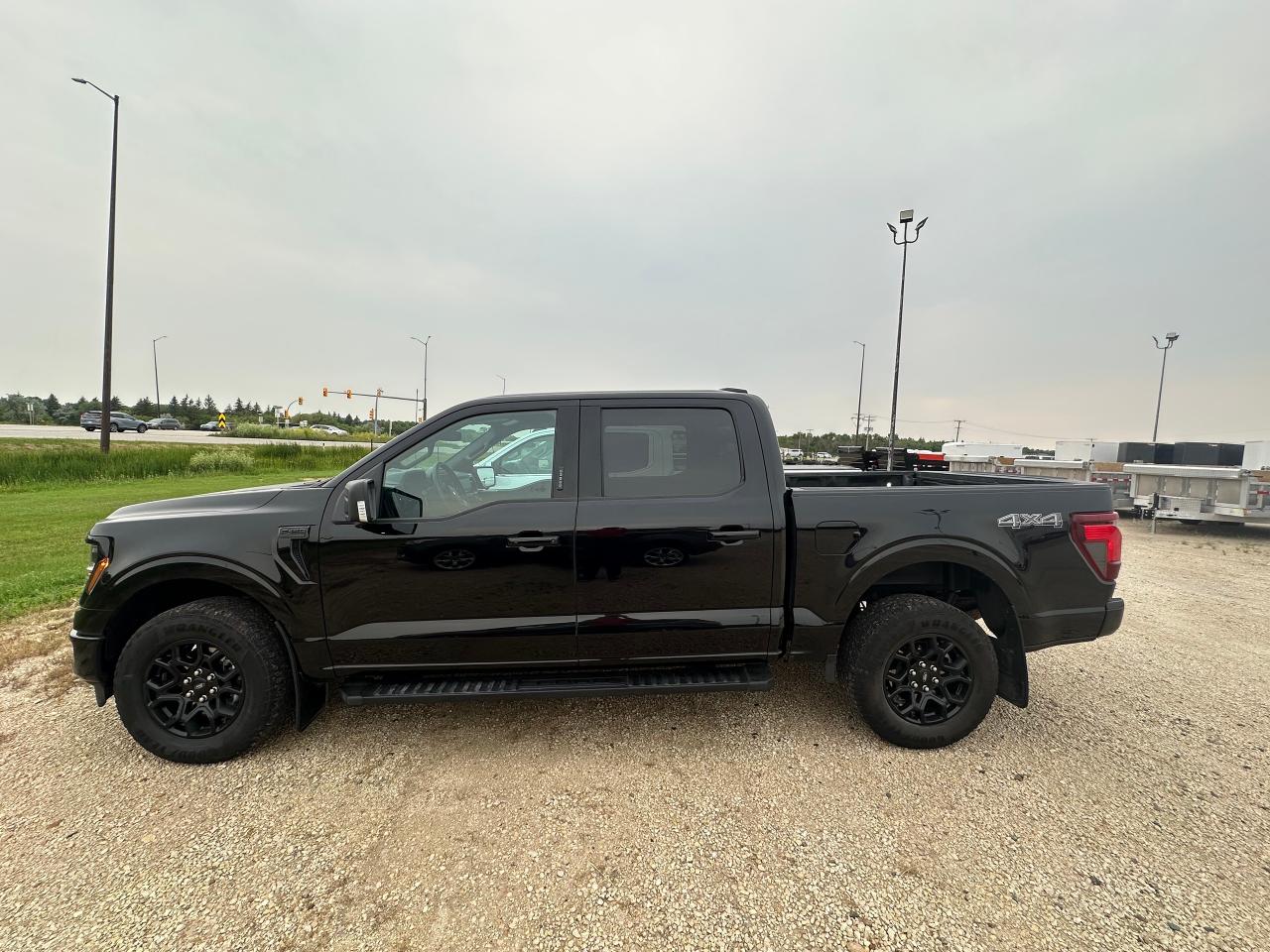 2024 Ford F-150 XLT Photo3