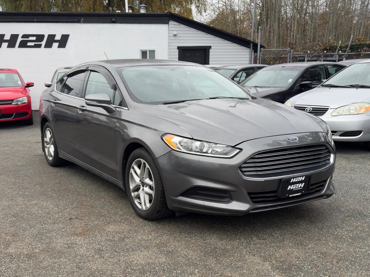 2014 Ford Fusion FINANCING AVAILABLE Photo3