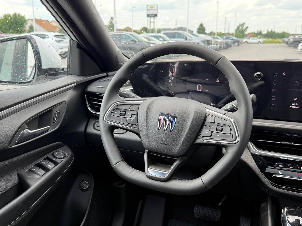 2025 Buick Envista Avenir 1.2L 3CYL WITH REMOTE START/ENTRY, HEATED SEATS, HEATED STEERING WHEEL, SUNROOF, POWER LIFTGATE, ANDROID AUTO AND APPLE CARPLAY Photo