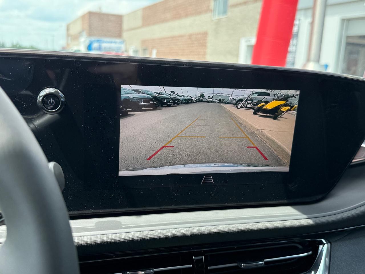 2025 Buick Envista Avenir 1.2L 3CYL WITH REMOTE START/ENTRY, HEATED SEATS, HEATED STEERING WHEEL, SUNROOF, POWER LIFTGATE, ANDROID AUTO AND APPLE CARPLAY Photo