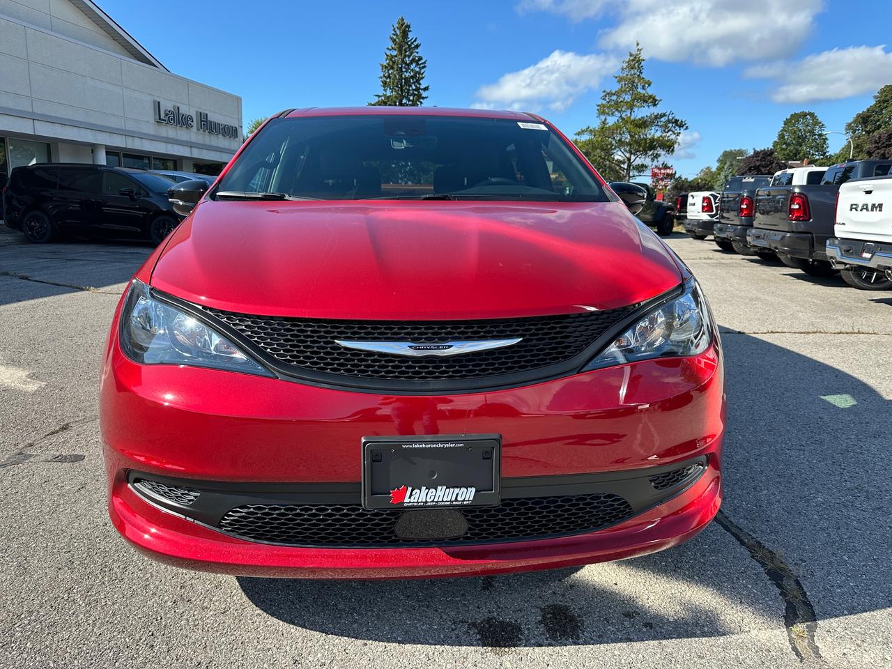 2026 Dodge Grand Caravan SXT Photo