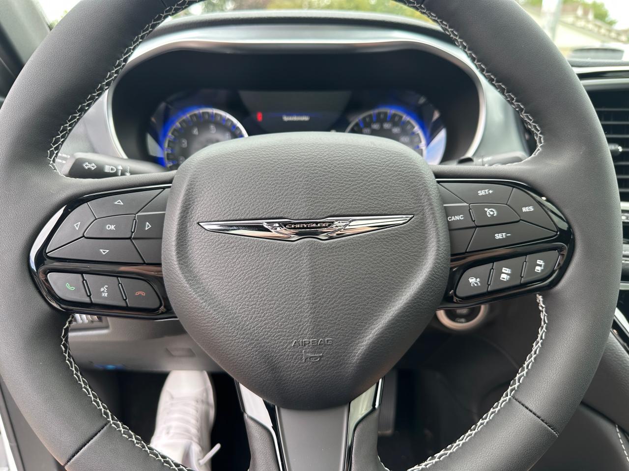 2026 Chrysler Pacifica Limited Photo