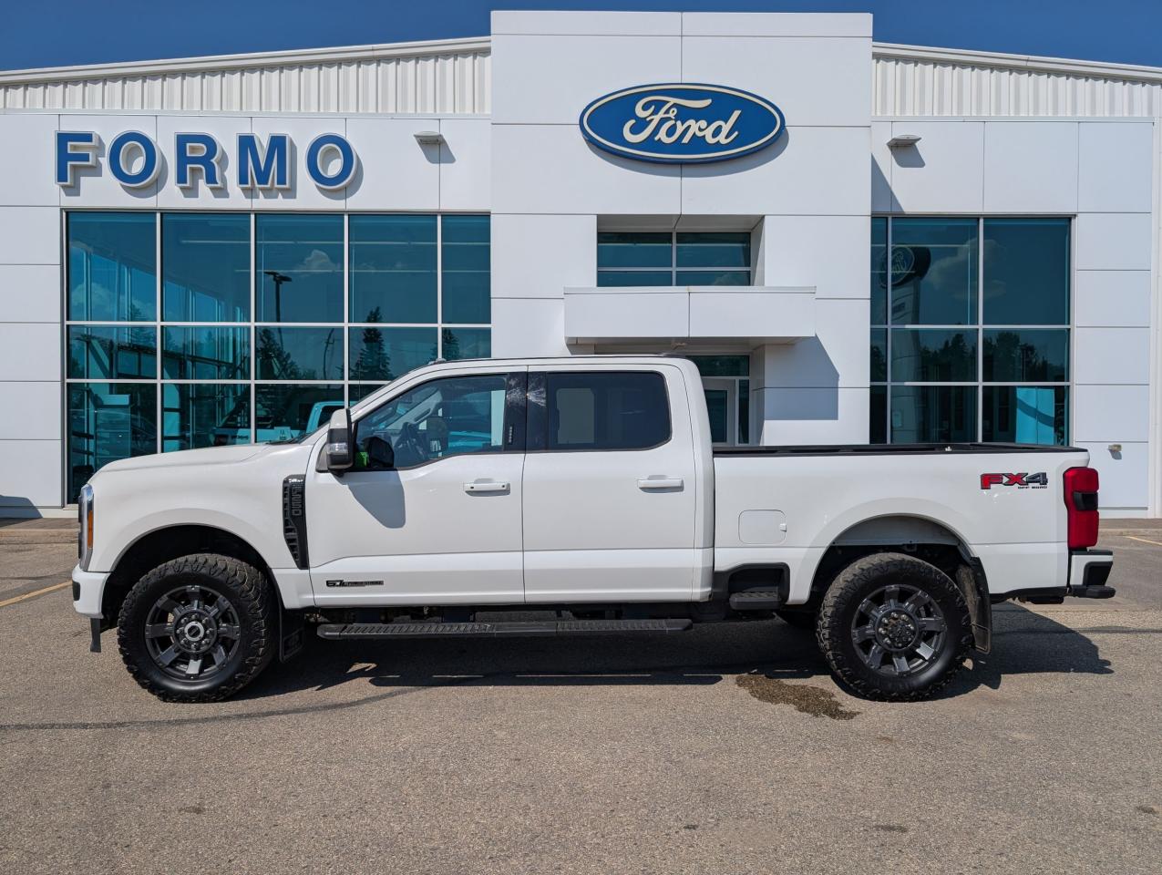 2023 Ford F-250 Super Duty SRW Lariat Photo0