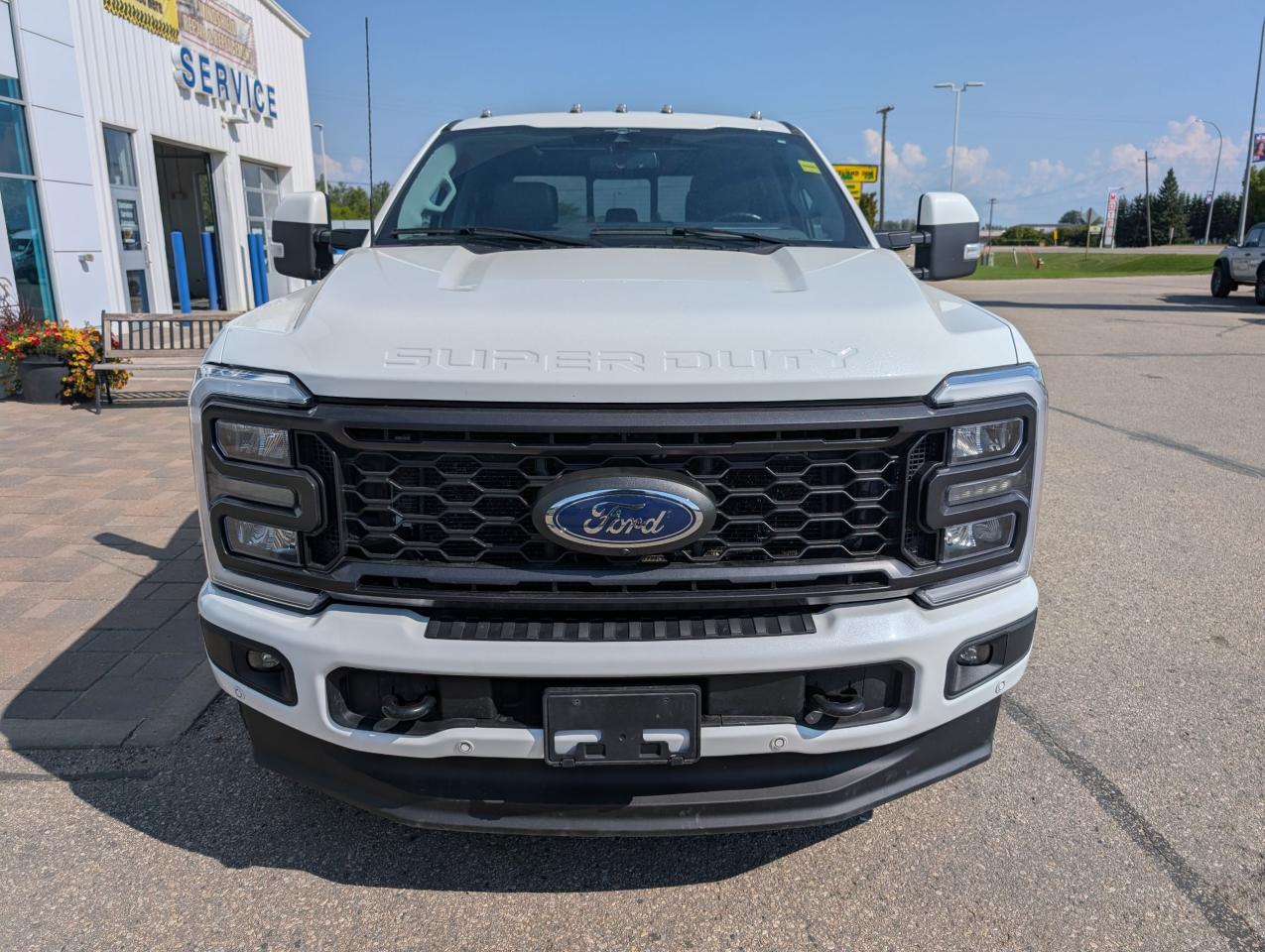 2023 Ford F-250 Super Duty SRW Lariat Photo2