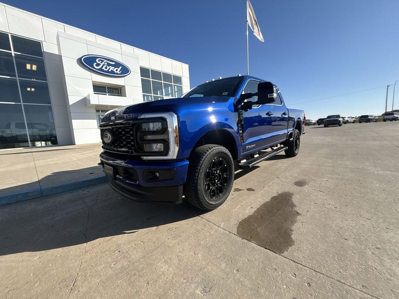 2026 Ford F-350 Super Duty SRW LARIAT 4WD CREW CAB 6.75' BOX Photo0