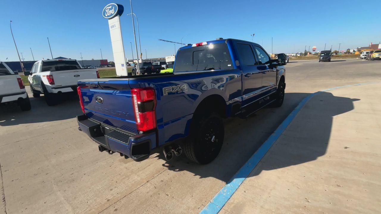 2026 Ford F-350 Super Duty SRW LARIAT 4WD CREW CAB 6.75' BOX Photo5