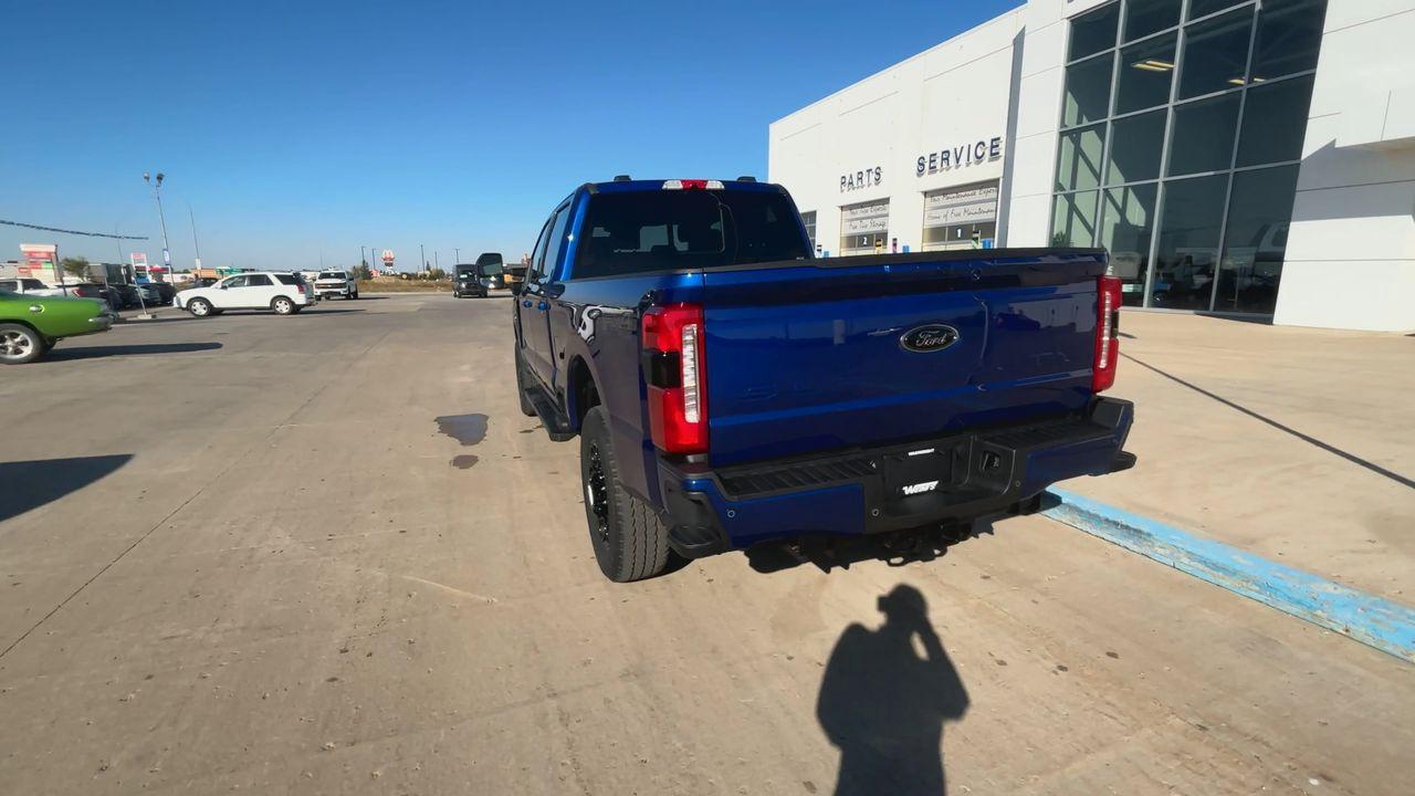 2026 Ford F-350 Super Duty SRW LARIAT 4WD CREW CAB 6.75' BOX Photo5