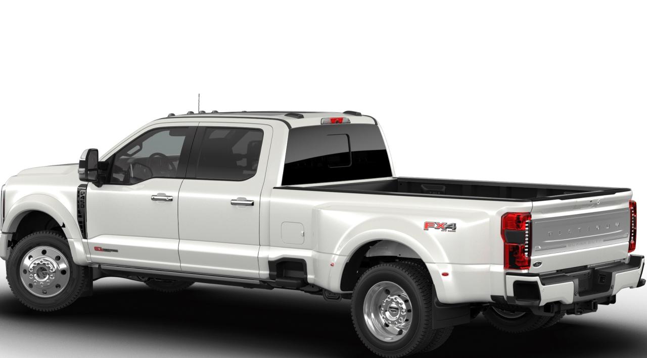2026 Ford F-450 4X4 CREW CAB PICKUP/ Photo1