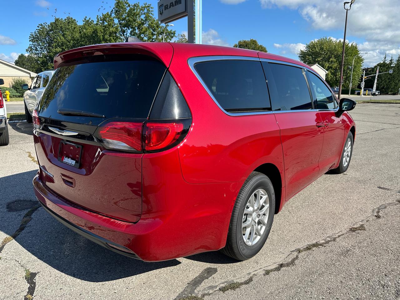 2026 Dodge Grand Caravan SXT Photo