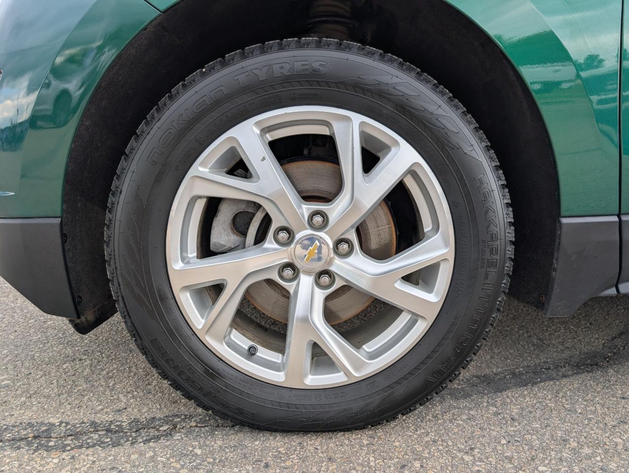2018 Chevrolet Equinox LT Photo5